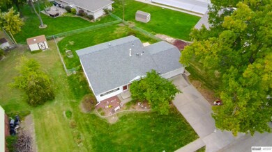 9818 Larimore Ave, Omaha, NE 68134 - photo 3