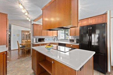 1865 Tamarac Ln, Grants Pass, OR 97527 - photo 4