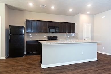 17320 Cedar Rock Ct, College Station, TX 77845 - photo 3