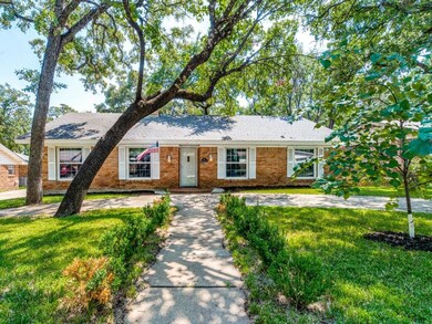 817 W Cheryl Ave, Hurst, TX 76053 - photo 2