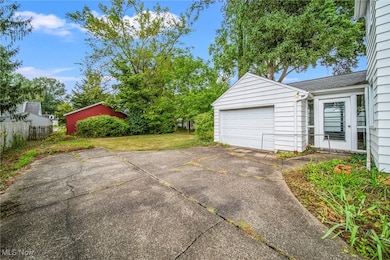 1505 Marlowe Ave, Akron, OH 44313 - photo 4