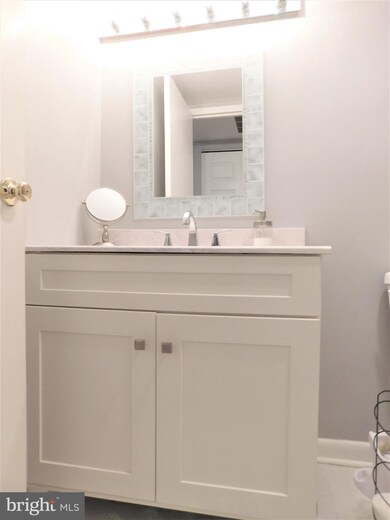 Chestnut Grove Condominiums unit 11244-354, Reston, VA 20190 - photo 7