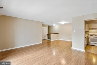 338 Surrey Ct unit 338, Sewell, NJ 08080 - photo 3