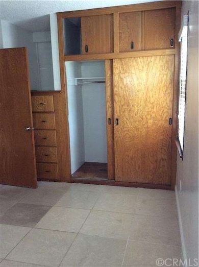 2nd bedroom.