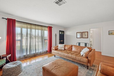 Bright Livingroom