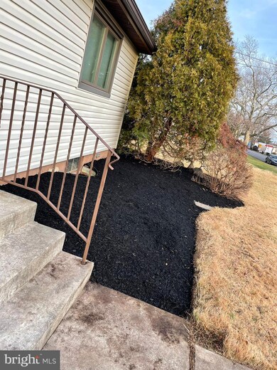 204 Sycamore Ave, Sewell, NJ 08080 - photo 5