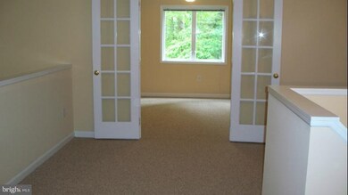 1043 Stonington Dr, Arnold, MD 21012 - photo 5