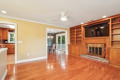 36 Douglas Rd, Bristol, CT 06010 - photo 7