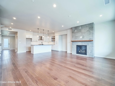 953 E Railroad Ave, Post Falls, ID 83854 - photo 4