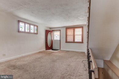 200 Westbridge Rd, Glenolden, PA 19036 - photo 5