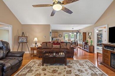 158 Fayette Ct, Harrodsburg, KY 40330 - photo 4