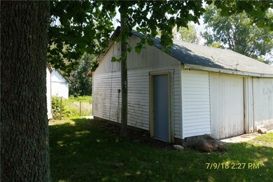 8174 N 325 W, Fountaintown, IN 46130 - photo 3