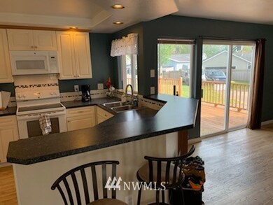 unlisted-address, Everett, WA 98204 - photo 5