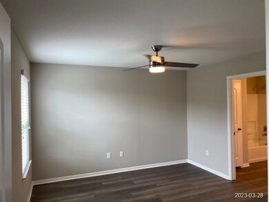 2423 Fallen Pine Ln, Houston, TX 77088 - photo 5