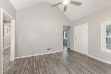 608 Harris St, Normal, IL 61761 - photo 5