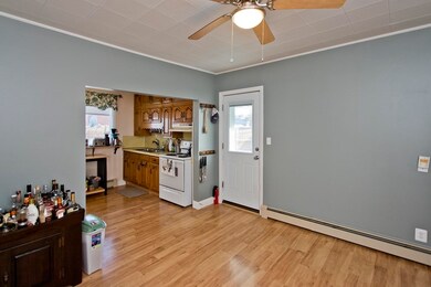 20 Springdale Ave, Holyoke, MA 01040 - photo 3