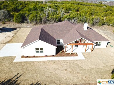 935 Twin Mountain Rd, Copperas Cove, TX 76522 - photo 2