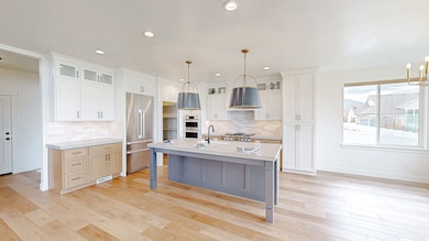 897 N Main St, Mapleton, UT 84664 - photo 3