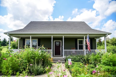 5753 N Golf Course Rd, Bicknell, IN 47512 - photo 3