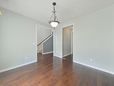 10-web-or-mls-13-Foyer (34)