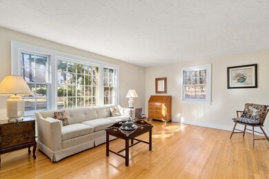 56 Brunnell Dr, Holden, MA 01520 - photo 5