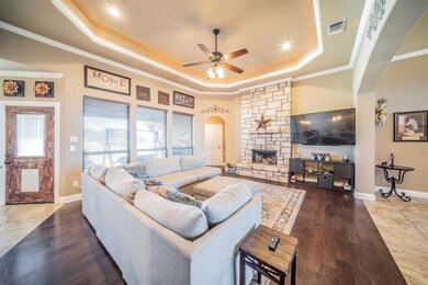 162 Ellis Spring Dr, Weatherford, TX 76085 - photo 4