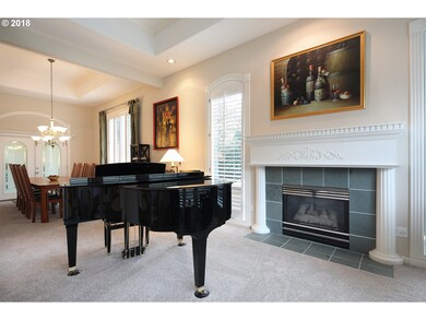 2040 Tanner Creek Ln, West Linn, OR 97068 - photo 4