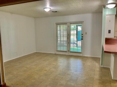 1240 B and B Ave, Eunice, LA 70535 - photo 4
