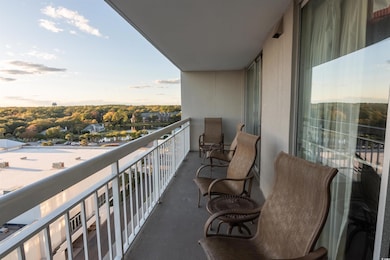 South Hampton unit 1006 South Hampton, Myrtle Beach, SC 29572 - photo 3