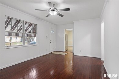 25 Elm Tree Ct, Taylorville, IL 62568 - photo 6