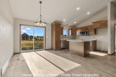 1703 Betty Jean Ln, Green Bay, WI 54313 - photo 4