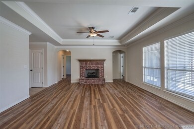FP and Mantle, Tray Ceiling, Wall of Windows