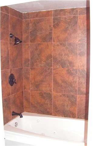 Tiled bath with Jacuzzi tub
