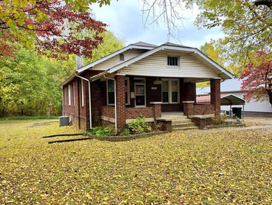 1011 Dunlap St, Paris, TN 38242 - photo 2