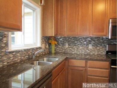 8532 Fremont Ave S, Bloomington, MN 55420 - photo 4