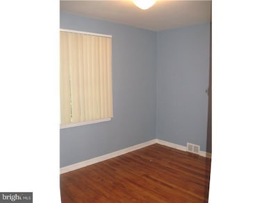 144 Edison Rd, Cherry Hill, NJ 08034 - photo 5