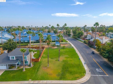 1609 Willow Lake Rd, Discovery Bay, CA 94505 - photo 6