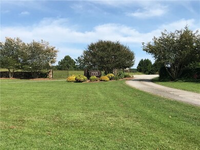 521 the Bear Blvd, Tamassee, SC 29686 - photo 2