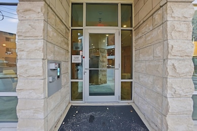 196 S Grant Ave unit 202, Columbus, OH 43215 - photo 3