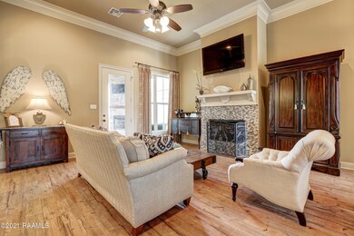 403 dunvegan-5