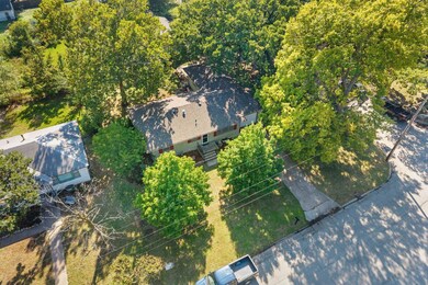 825 W 5th St, Newton, KS 67114 - photo 6