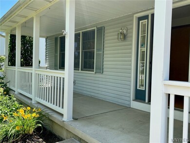 7282 Balla Dr, North Tonawanda, NY 14120 - photo 5