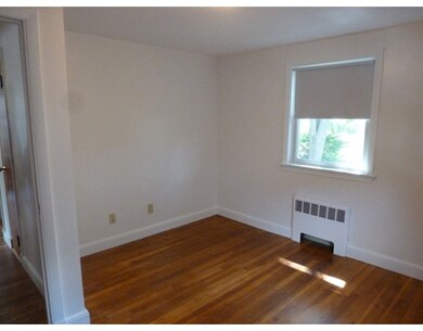 35 Oakmere St, West Roxbury, MA 02132 - photo 6