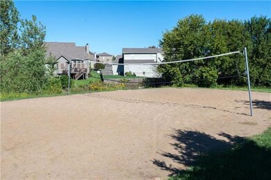 1212 SW 40th St, Lees Summit, MO 64082 - photo 7