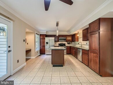 5218 Winding Star Cir, Columbia, MD 21044 - photo 7