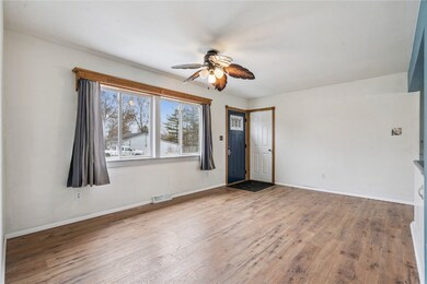 414 Main St, Jesup, IA 50648 - photo 5