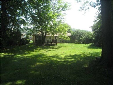 Yard/Garden. Rear Yard