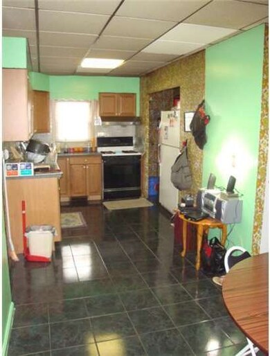 929 Windsor St, Reading, PA 19604 - photo 7