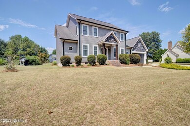 DSC08007_8_9-DeNoiseAI-low-light