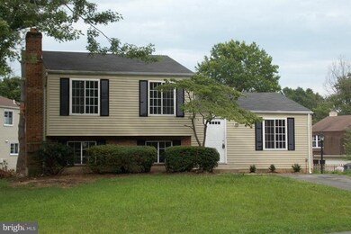6103 Meadowpond Ct, Burke, VA 22015 - photo 2